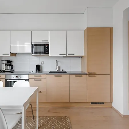 Wehost Modern Center Spot With 1br And Balcony דירה